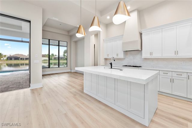 14231 Charthouse CIR, Naples, FL 34114