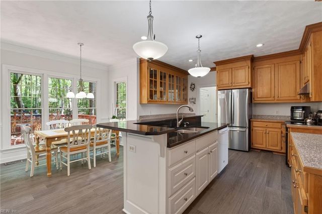 11125 Olde Towne PL, Smithfield, VA 23430