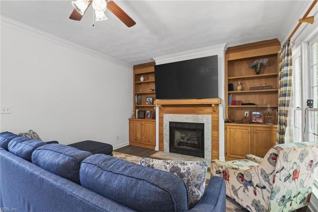 11125 Olde Towne PL, Smithfield, VA 23430