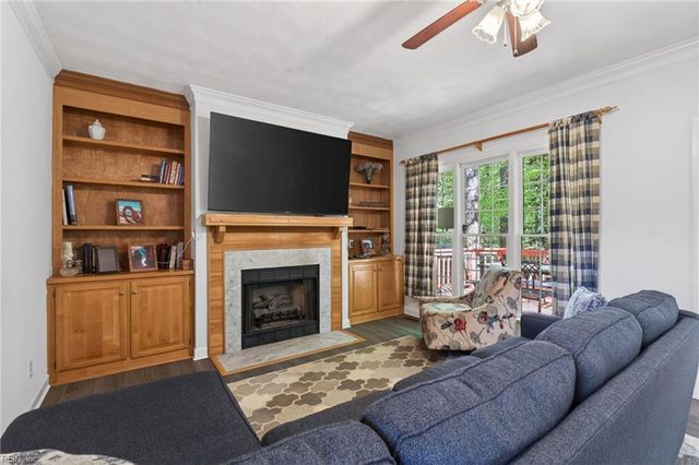11125 Olde Towne PL, Smithfield, VA 23430