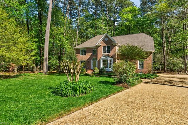11125 Olde Towne PL, Smithfield, VA 23430