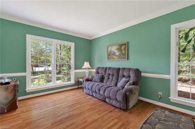 11125 Olde Towne PL, Smithfield, VA 23430