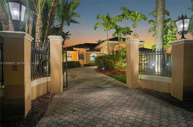 3001 SW 132nd Ave, Miami, FL 33175