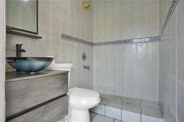 3001 SW 132nd Ave, Miami, FL 33175