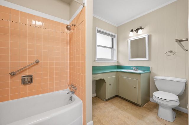 6113 Valley View Drive, Fort Worth, TX 76116