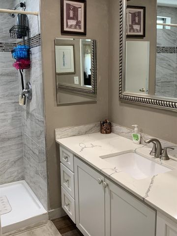 8 Brisa Lane, Port St. Lucie, FL 34952