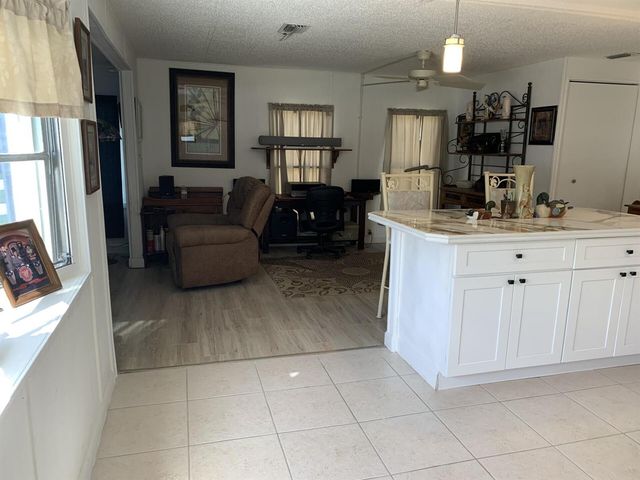 8 Brisa Lane, Port St. Lucie, FL 34952