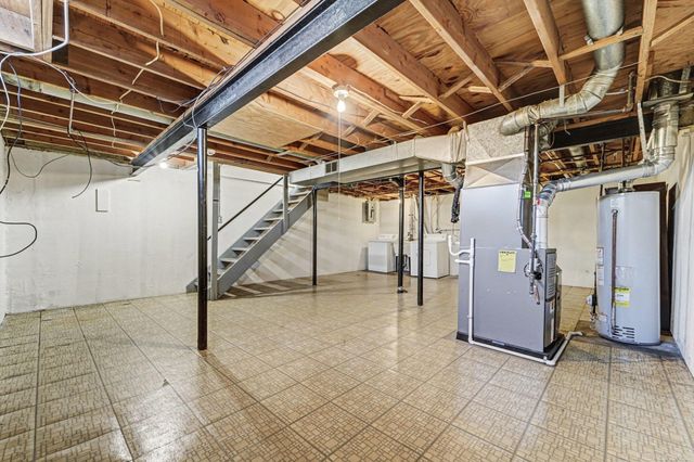 37545 Charter Oaks Boulevard, Clinton Twp, MI 48036