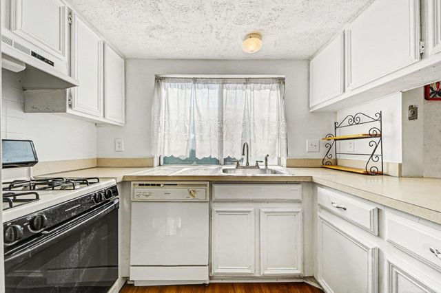 37545 Charter Oaks Boulevard, Clinton Twp, MI 48036