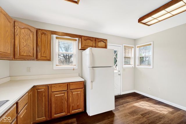 421 Fletcher Lane, Beech Grove, IN 46107