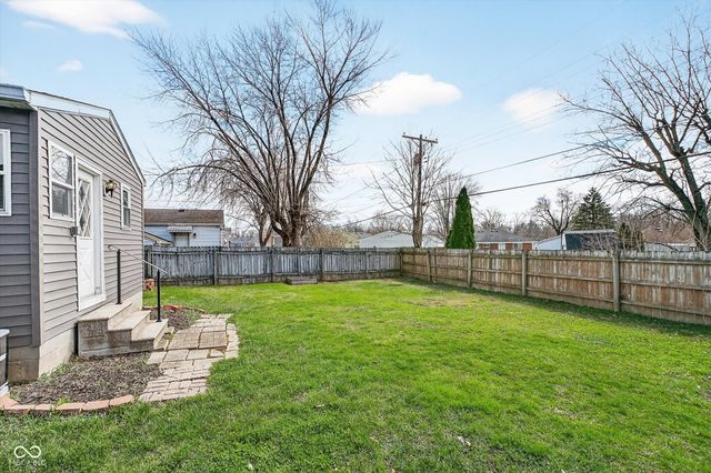421 Fletcher Lane, Beech Grove, IN 46107