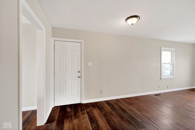 421 Fletcher Lane, Beech Grove, IN 46107