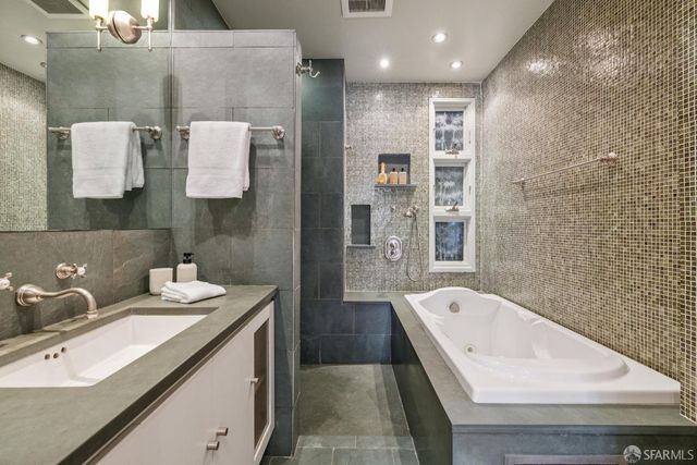 1967 Green Street, San Francisco, CA 94123