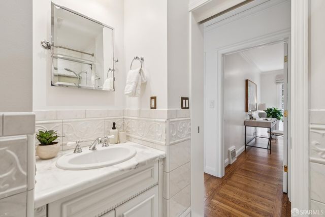 1967 Green Street, San Francisco, CA 94123