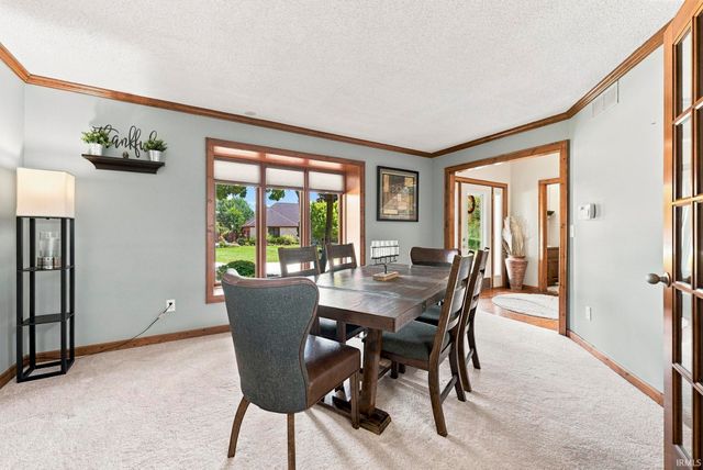 1817 Woodland Lake Pass, Fort Wayne, IN 46825