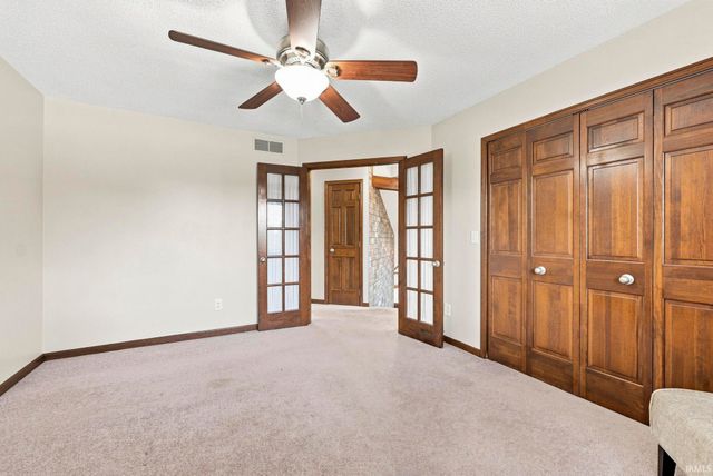 1817 Woodland Lake Pass, Fort Wayne, IN 46825