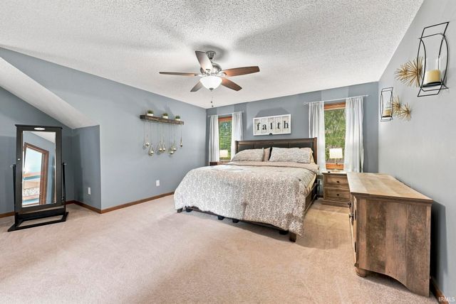 1817 Woodland Lake Pass, Fort Wayne, IN 46825