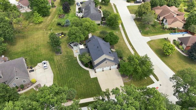1817 Woodland Lake Pass, Fort Wayne, IN 46825