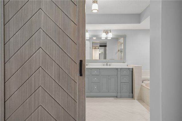 8880 N Sea Oaks Way 302, Vero Beach, FL 32963