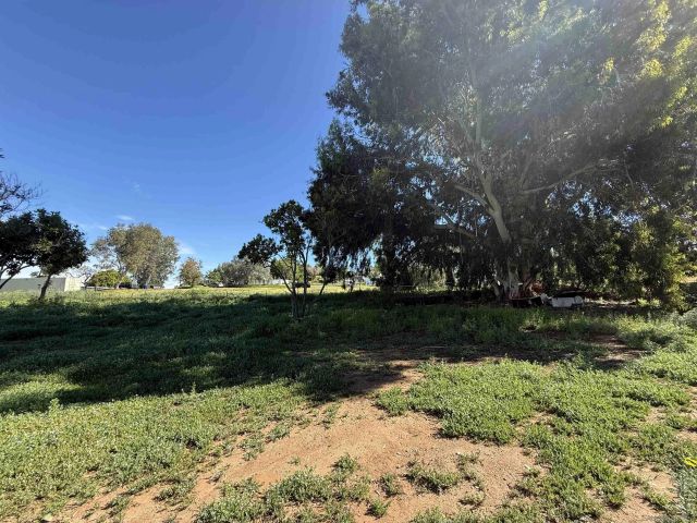 2055 riviera dr 195, Vista, CA 92084