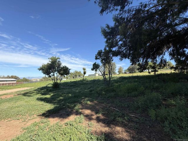 2055 riviera dr 195, Vista, CA 92084