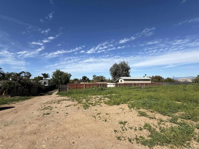 2055 riviera dr 195, Vista, CA 92084