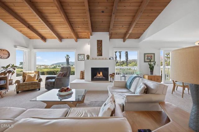 937 Sharon Lane, Ventura, CA 93001