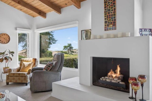 937 Sharon Lane, Ventura, CA 93001