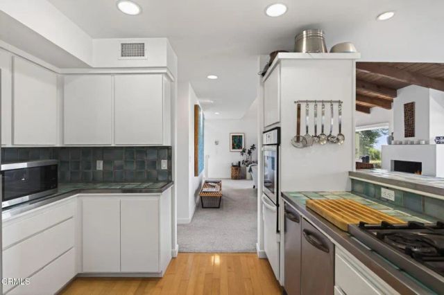 937 Sharon Lane, Ventura, CA 93001