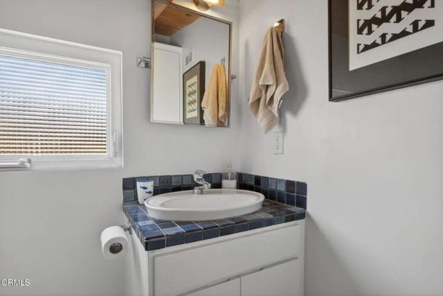 937 Sharon Lane, Ventura, CA 93001