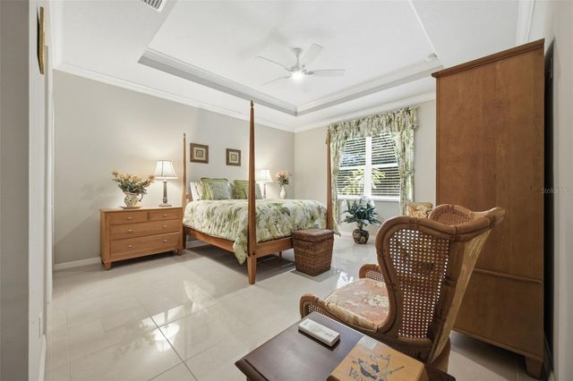 15107 MONET DRIVE, Tampa, FL 33613