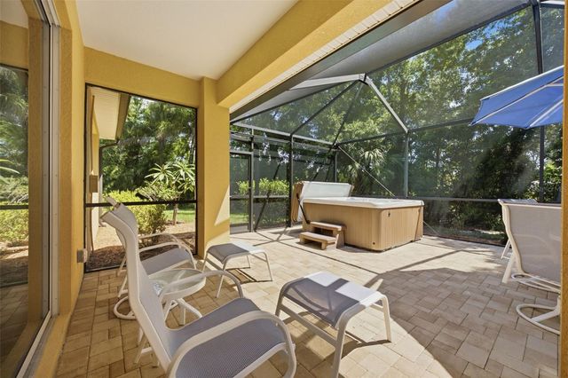 15107 MONET DRIVE, Tampa, FL 33613