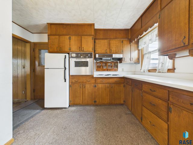 5909 W 41st St Street, Sioux Falls, SD 57106