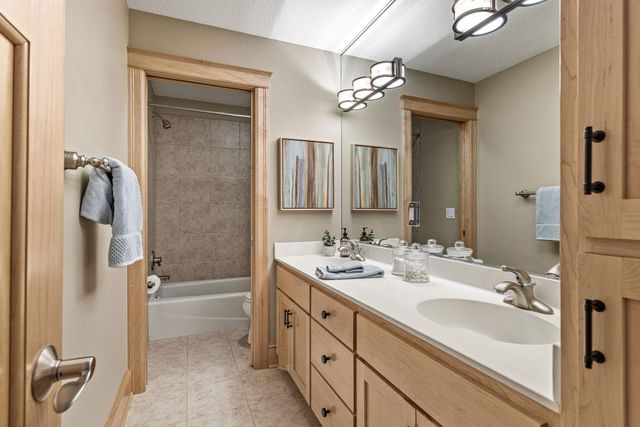 1411 Archwood Road, Minnetonka, MN 55305