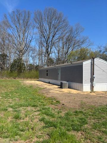 10761 Old State Highway 28, Pikeville, TN 37367
