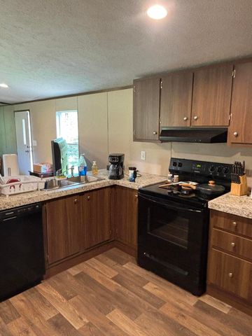 10761 Old State Highway 28, Pikeville, TN 37367