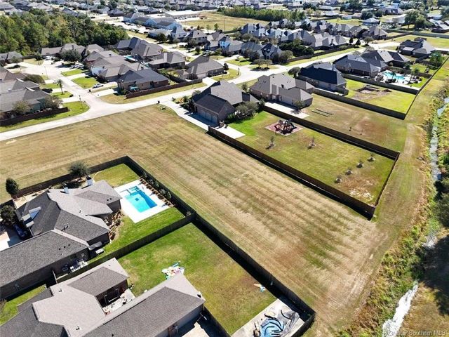 5120 E Worthington Drive, Lake Charles, LA 70605