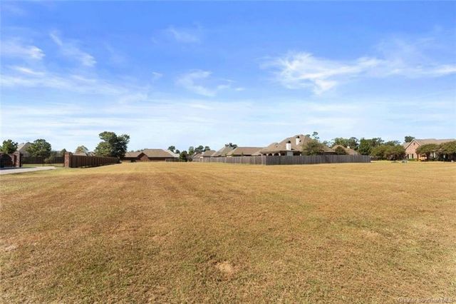 5120 E Worthington Drive, Lake Charles, LA 70605