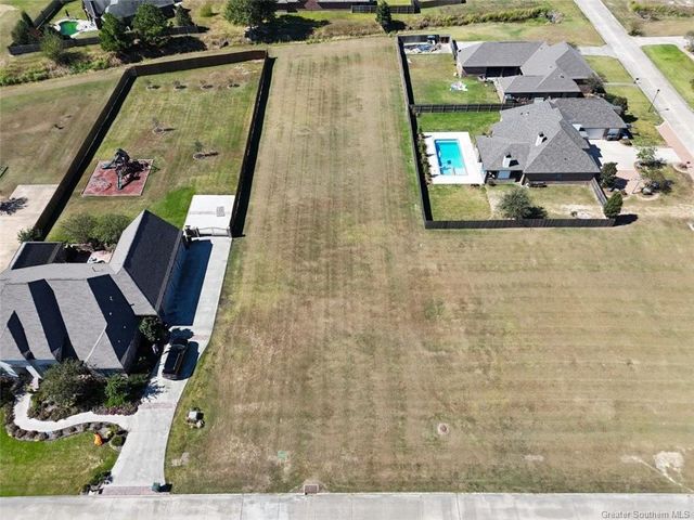 5120 E Worthington Drive, Lake Charles, LA 70605