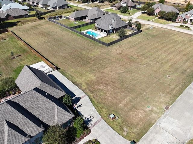 5120 E Worthington Drive, Lake Charles, LA 70605