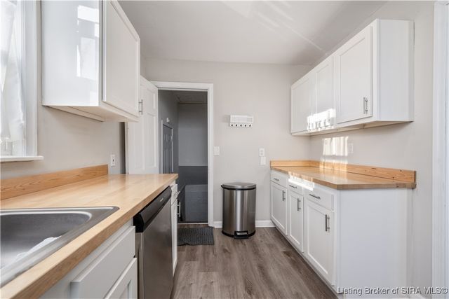 512 W Owen Street, Scottsburg, IN 47170