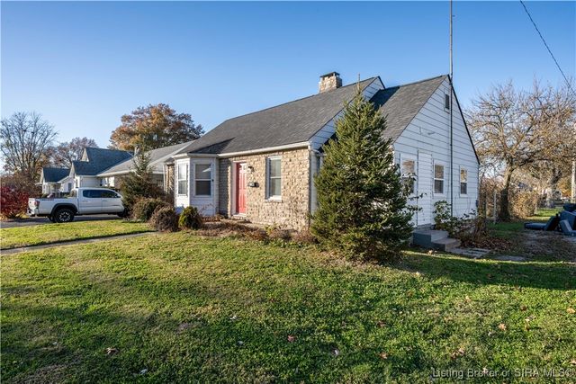 512 W Owen Street, Scottsburg, IN 47170