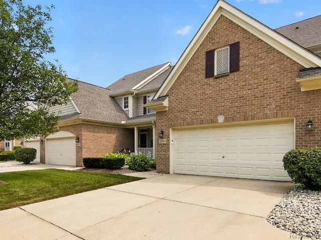 32969 Brookside Circle 18, Livonia, MI 48152