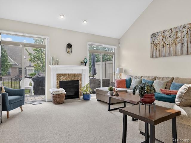 32969 Brookside Circle 18, Livonia, MI 48152