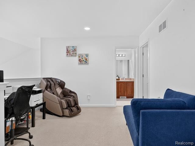 32969 Brookside Circle 18, Livonia, MI 48152
