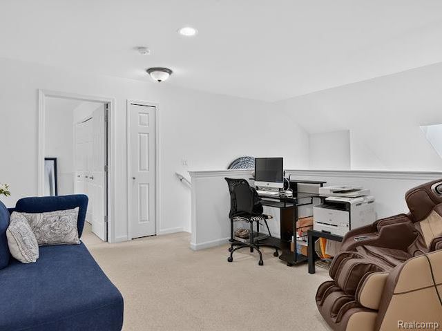 32969 Brookside Circle 18, Livonia, MI 48152