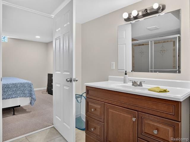 32969 Brookside Circle 18, Livonia, MI 48152