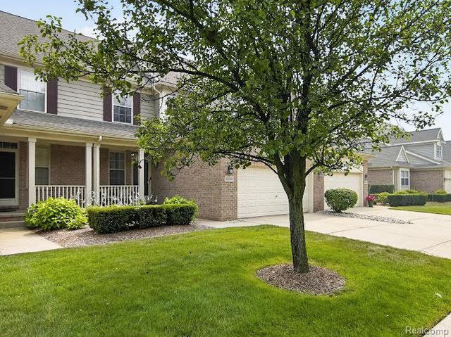 32969 Brookside Circle 18, Livonia, MI 48152