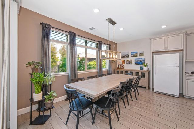 9960 Ted Kolb Way, Elk Grove, CA 95624
