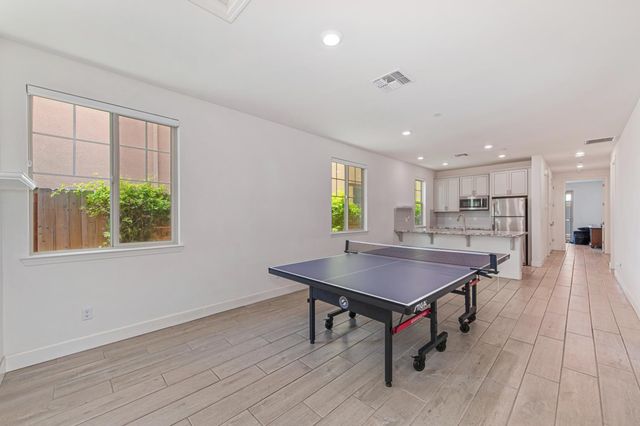 9960 Ted Kolb Way, Elk Grove, CA 95624